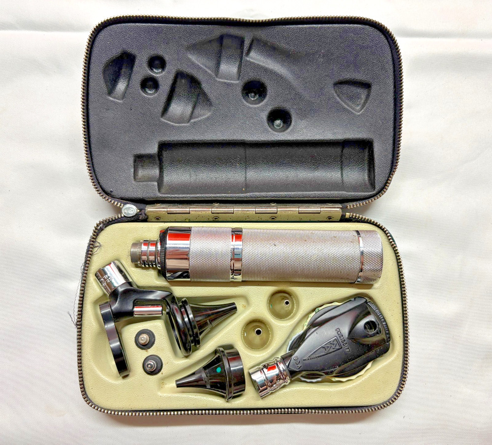 Welch Allyn SKlar Diagnostic Tool Lot Otoscope Ophthalmoscope Vintage Untested